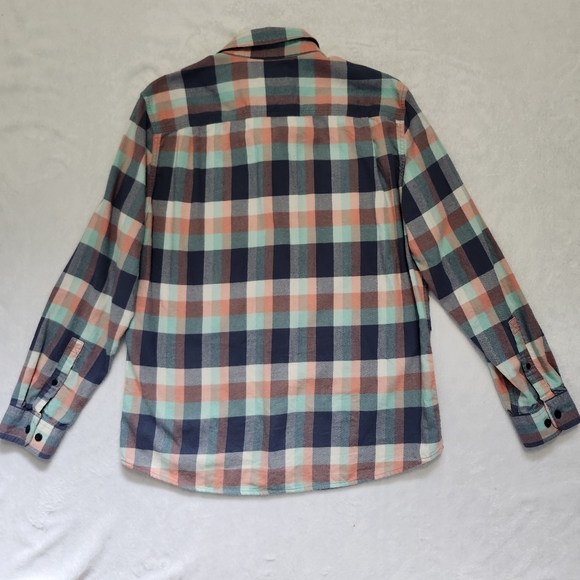 L.L. BEAN Men's Wicked Soft‎ Flannel Shirt Slightly Fitted Untucked Fit Medium - Picture 4 of 7